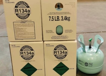 R134a Gas in Cylinders